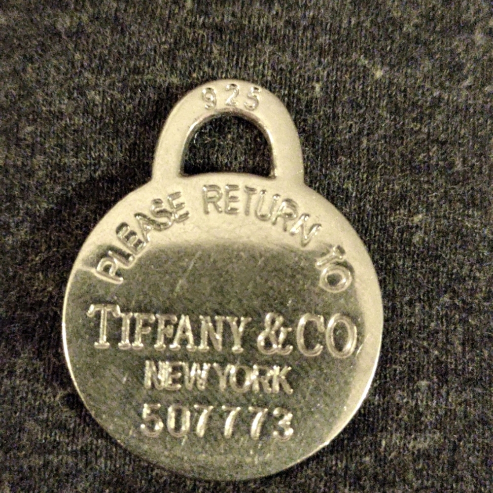 Return to Tiffany charm